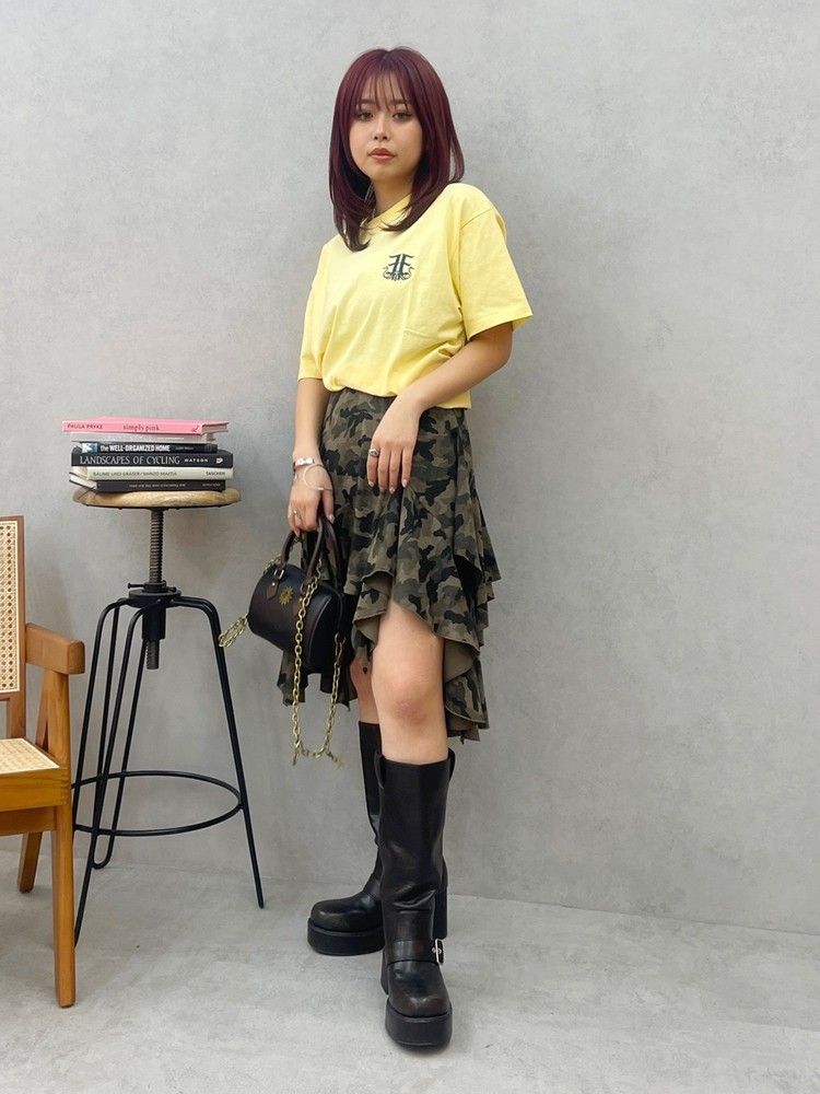EVRIS E emblemカラーTシャツ