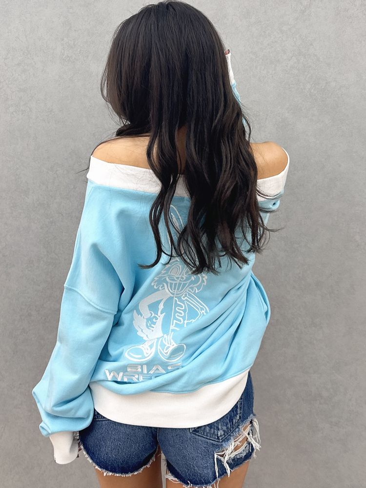 GYDA BICOLOR POSH BUNNY Vネックスウェットトップス