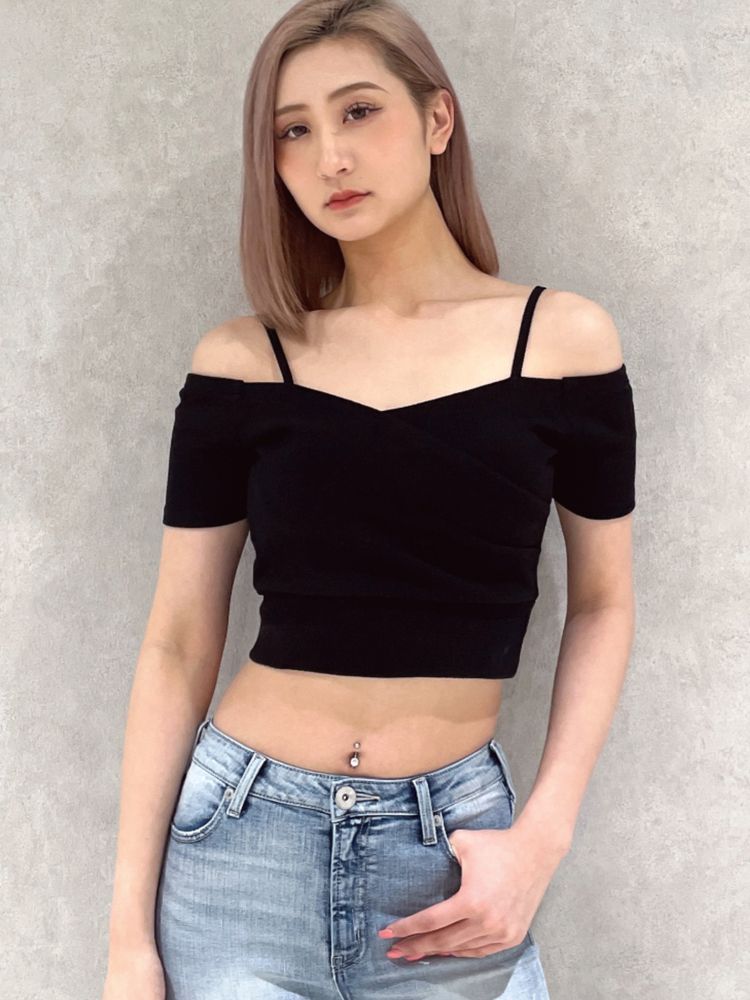 GYDA ハーフスリーブカシュクールオフショルショートトップス