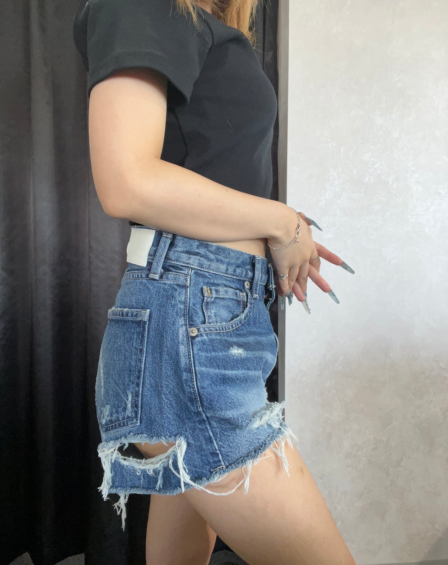 GYDA ハイウエストBACK RIPPEDデニムショートパンツ