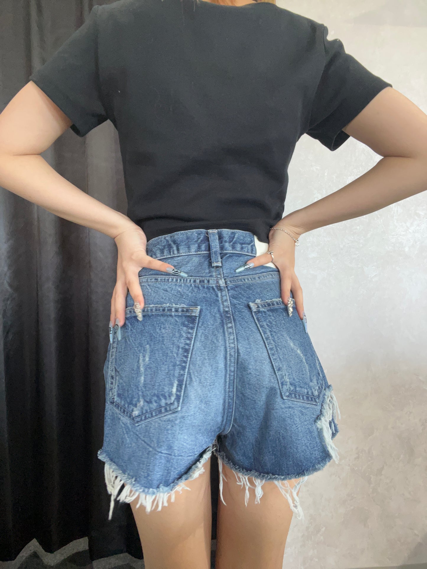 GYDA ハイウエストBACK RIPPEDデニムショートパンツ