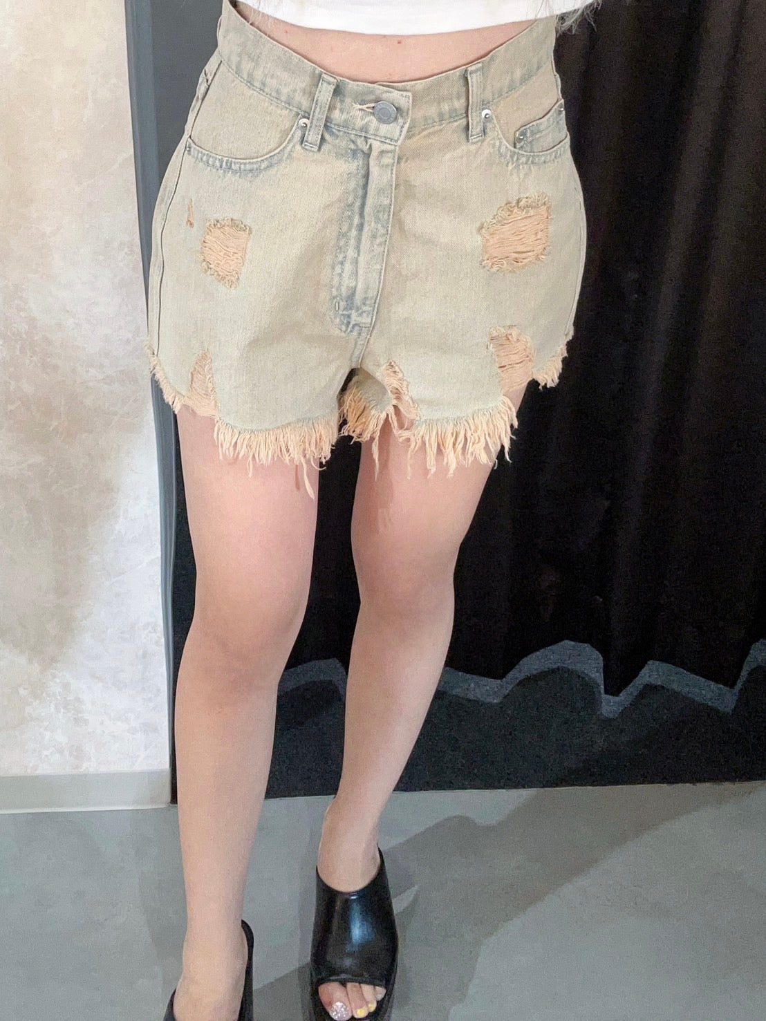 EVRIS ハイダメージデニムショートパンツ