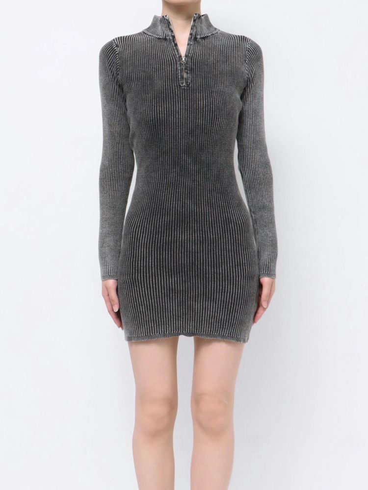 GYDA ブリーチハーフZIP long sleeveニットワンピース