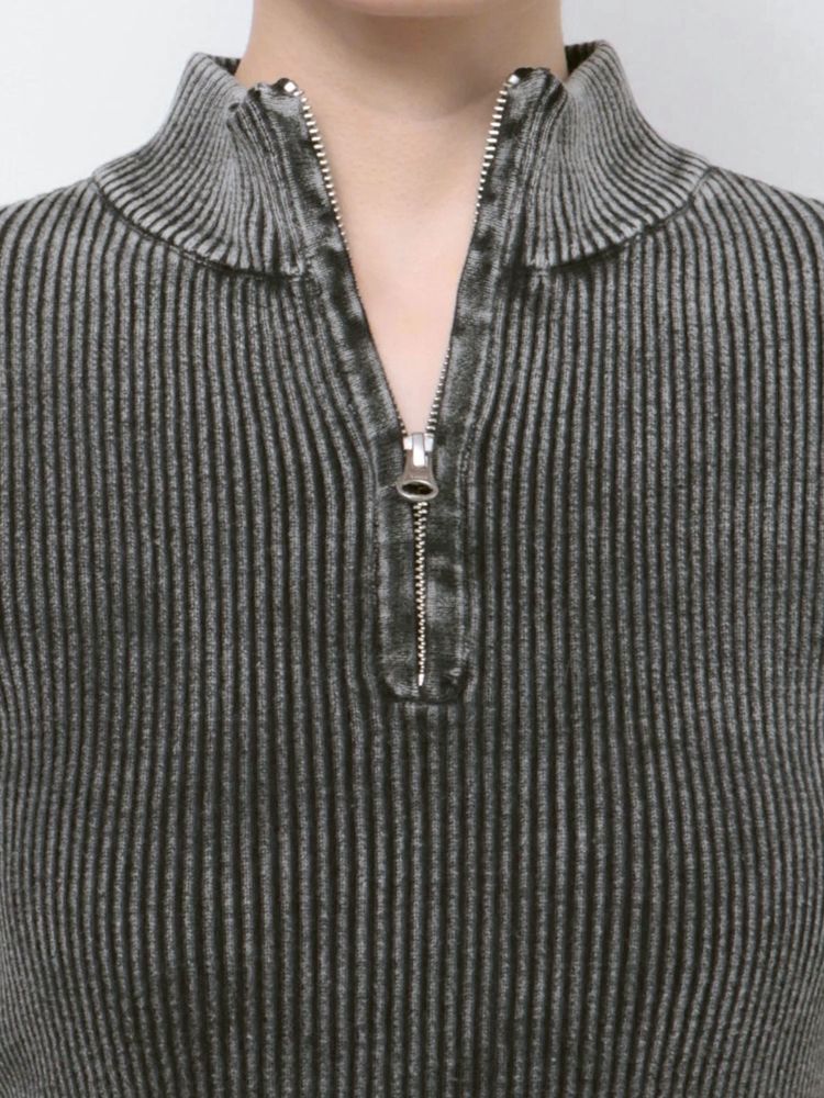 GYDA ブリーチハーフZIP long sleeveニットワンピース