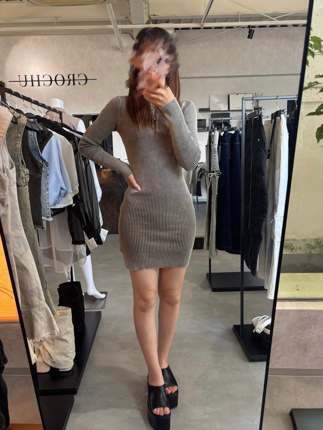 GYDA ブリーチハーフZIP long sleeveニットワンピース