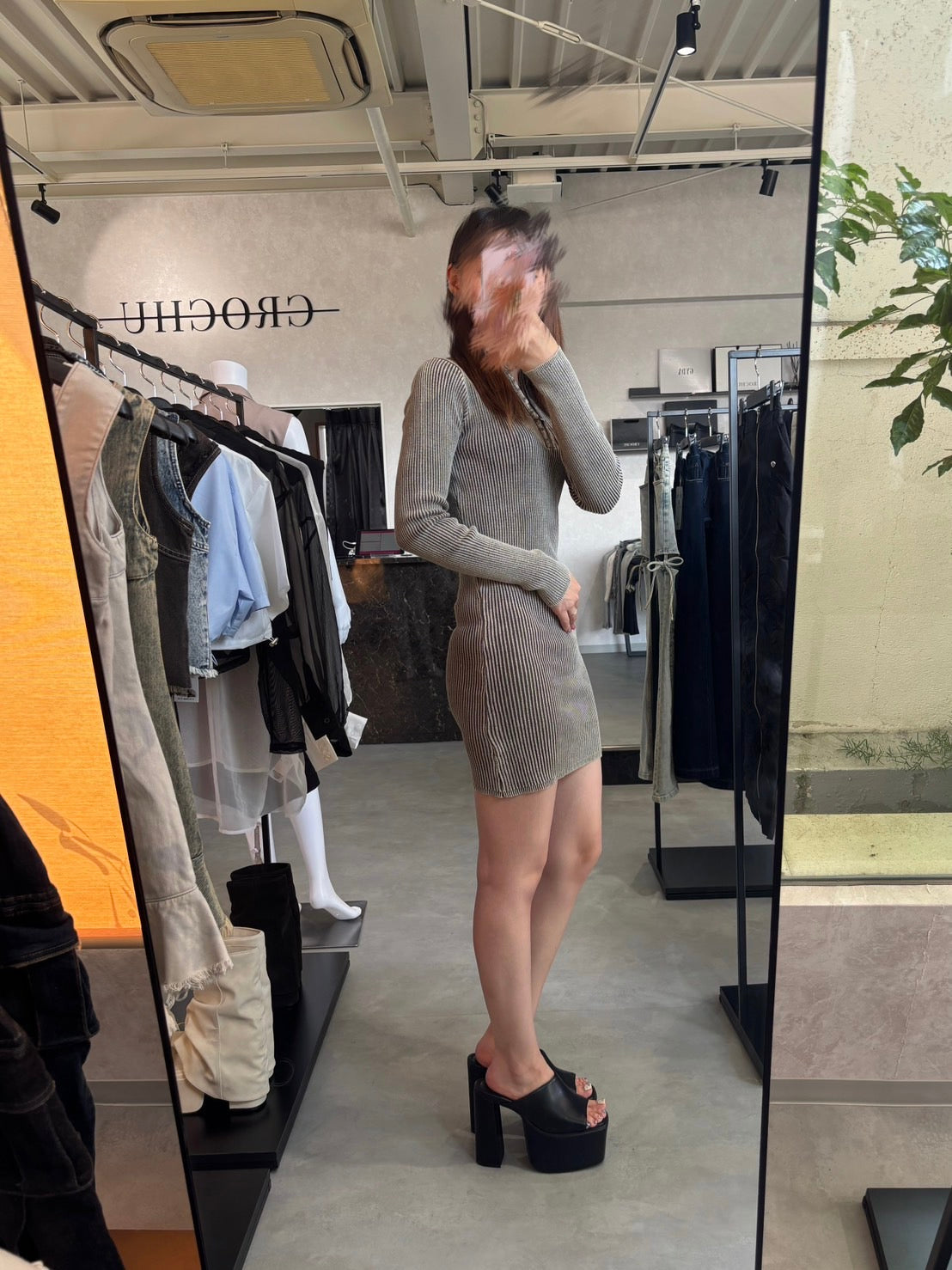 GYDA ブリーチハーフZIP long sleeveニットワンピース