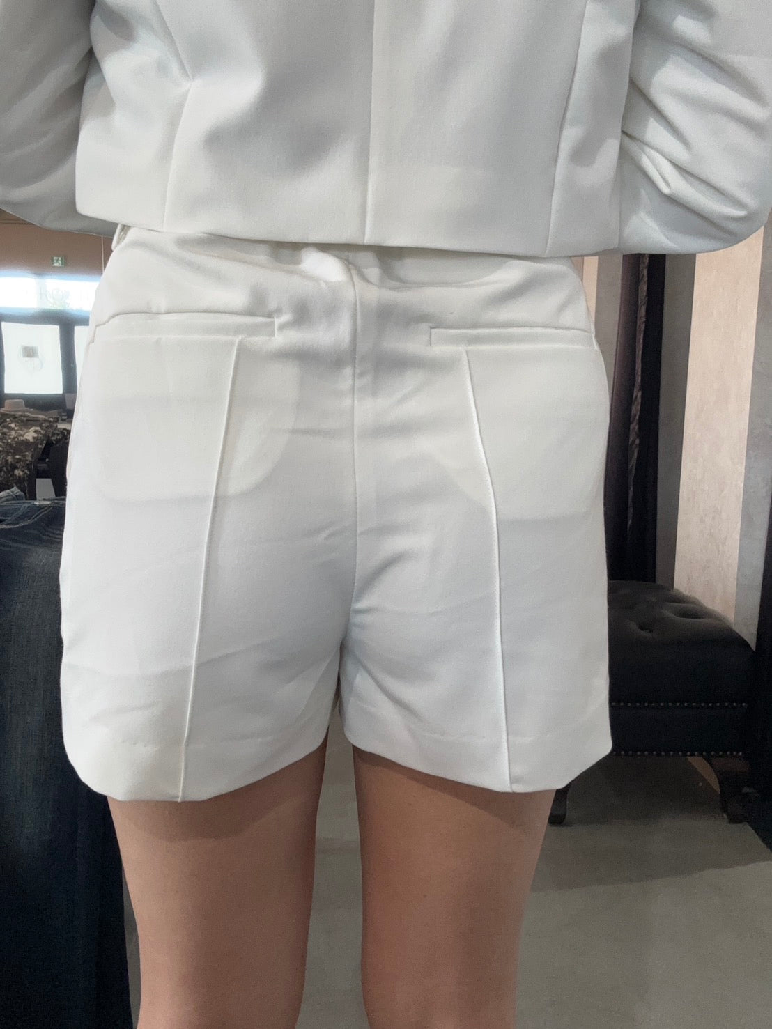 GYDA ビジューベルトショートパンツ