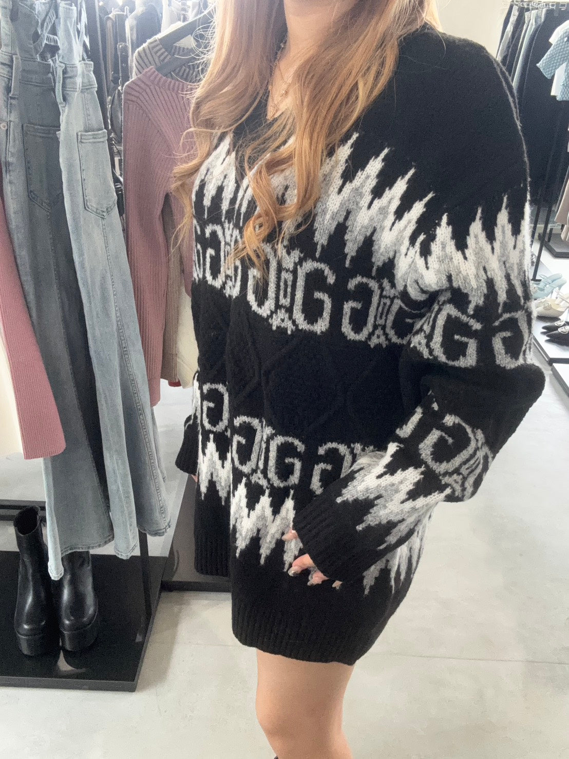 GYDA SymmetryGYDAノルディックニットトップス