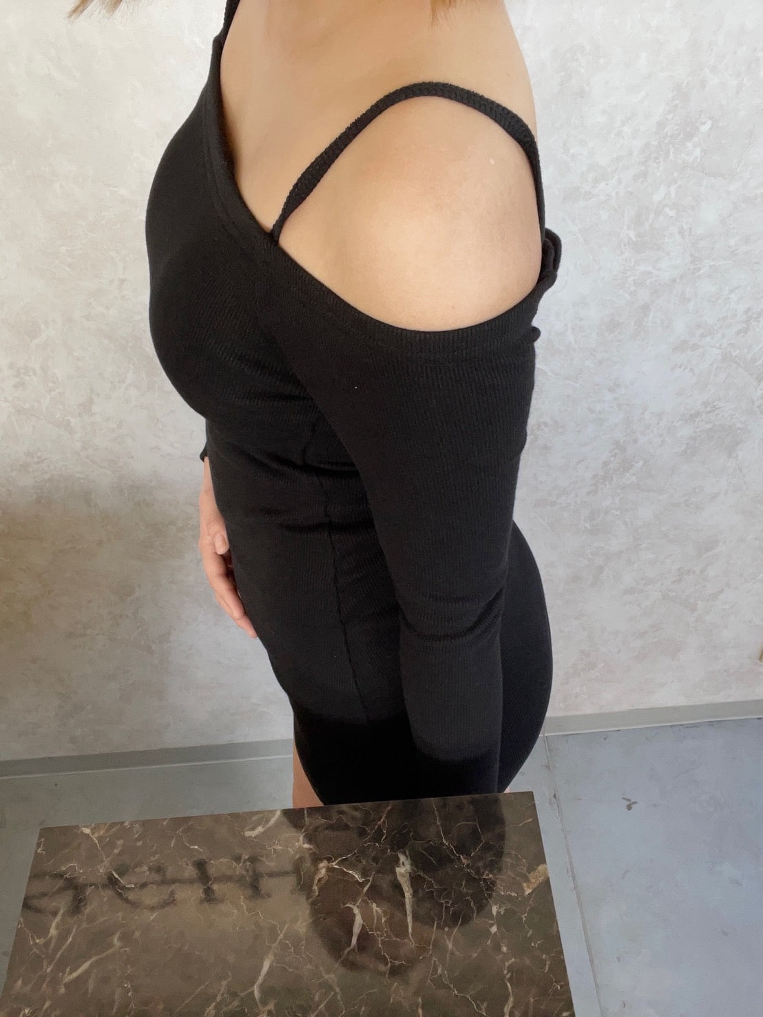 GYDA BACK TWISTオフショルテレコタイトワンピース
