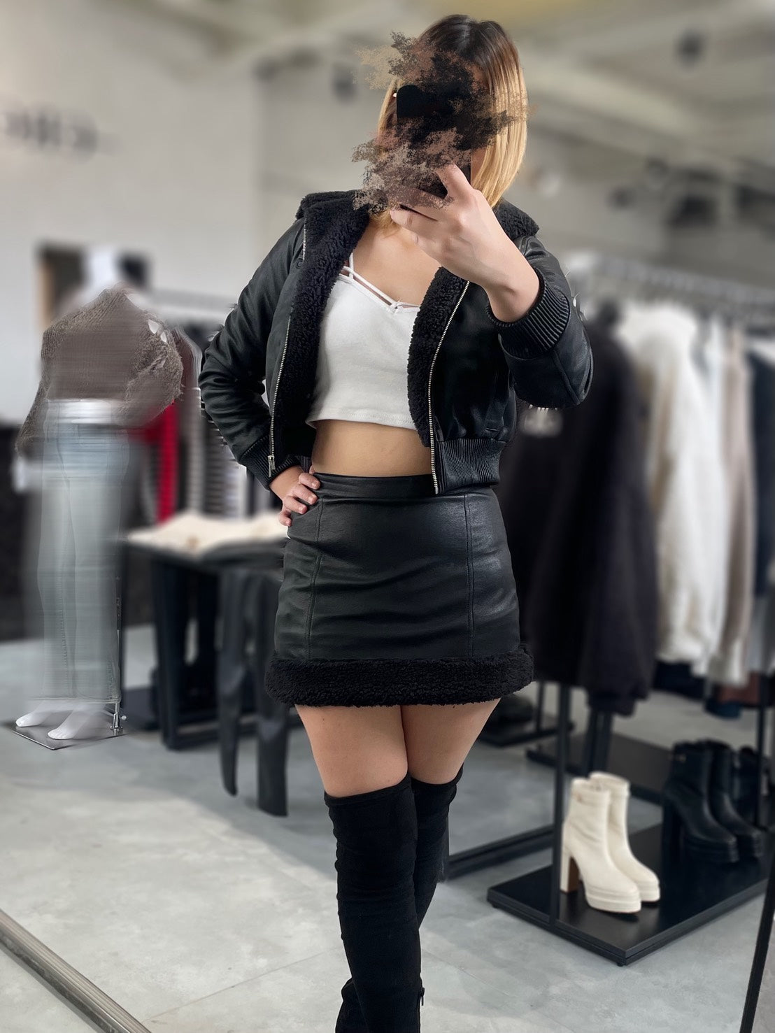 GYDAフーディーフェイクレザーボアコート