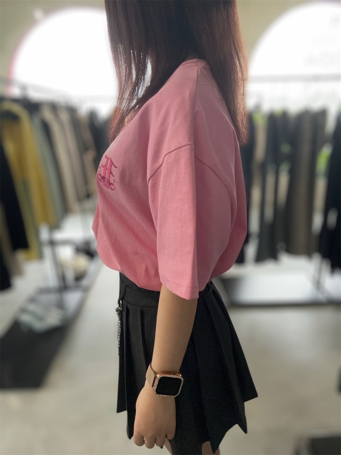 EVRIS E emblemカラーTシャツ