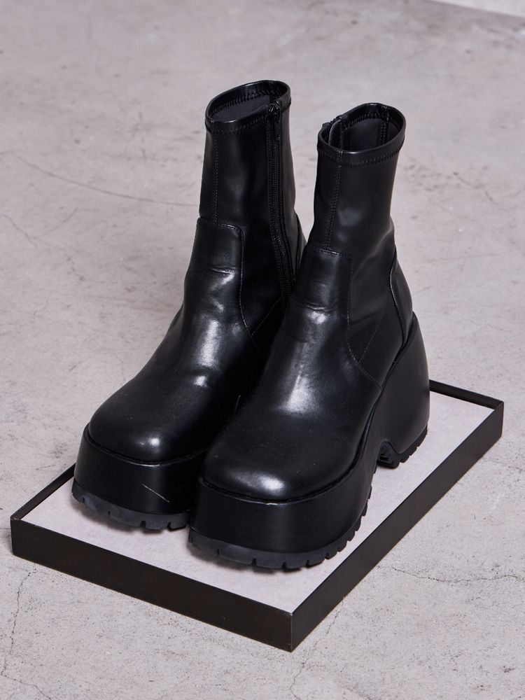 GYDA Essential platformショートブーツ