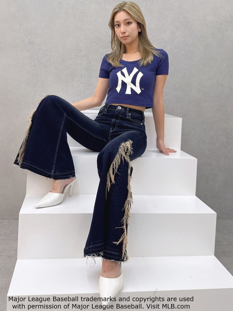 GYDA［MLB］クロップドTシャツ
