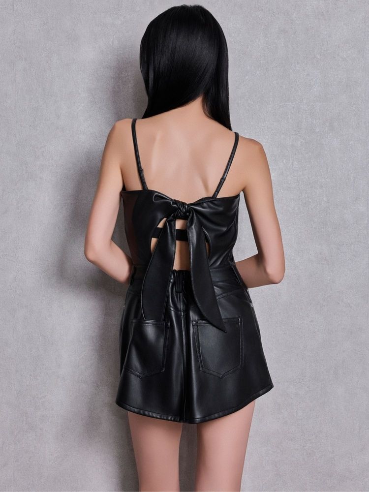 GYDA BACKリボンフェイクレザースカートライクミニワンピース