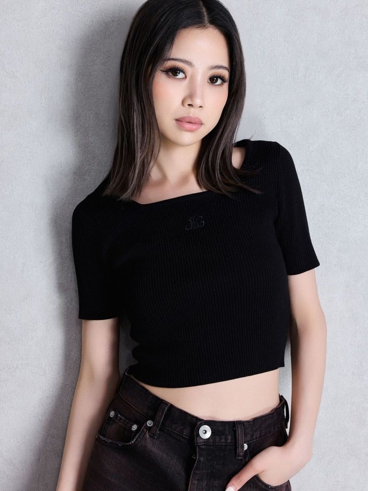 GYDA SymmetryGYDA ハーフスリーブニットトップス