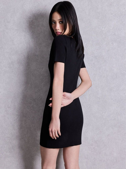 GYDA Symmetry GYDA プレートハーフスリーブニットワンピ