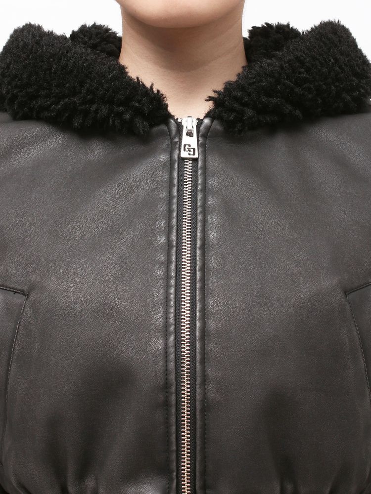GYDA vintage faux フェイクレザーボアショートブルゾン