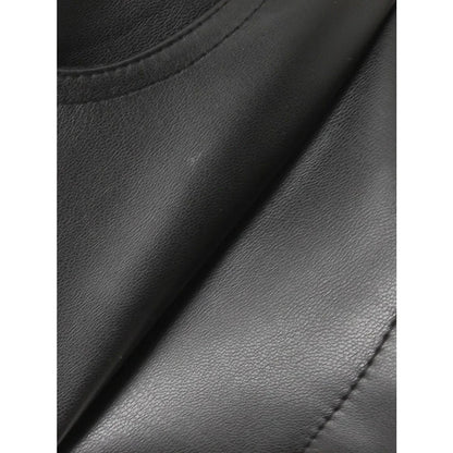 GYDA ベルト付きストレッチフェイクレザーショートパンツ