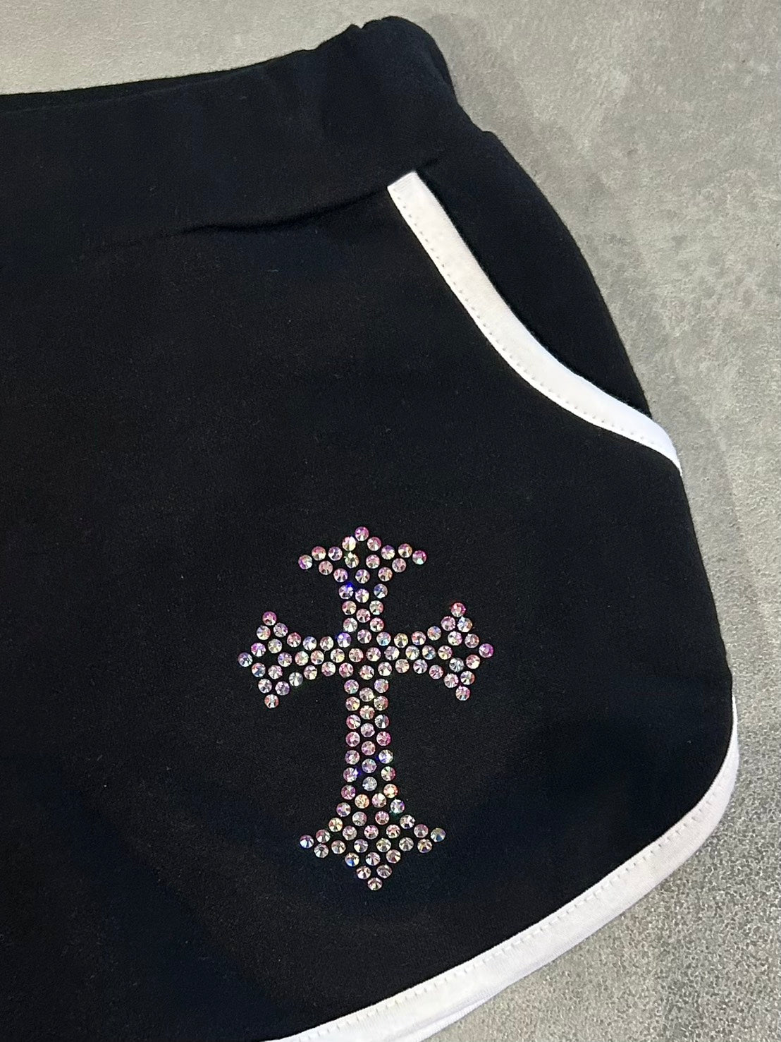 CROCHU GLITTE CROSS ショートトラックパンツ