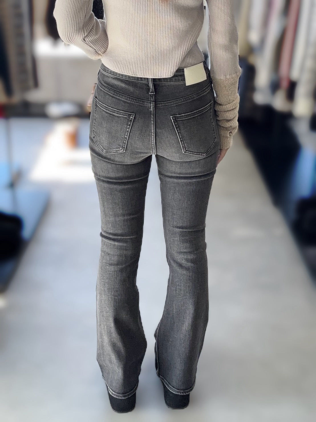 GYDA ハイウエストbijou フレアデニムパンツ