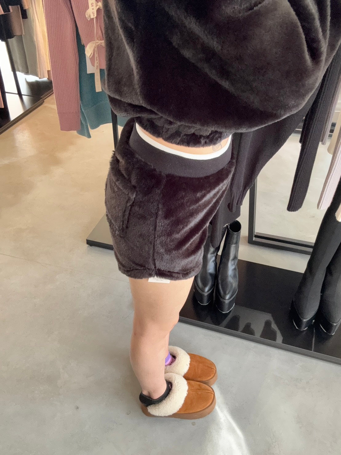 GYDA GG ECO FUR ショートパンツ