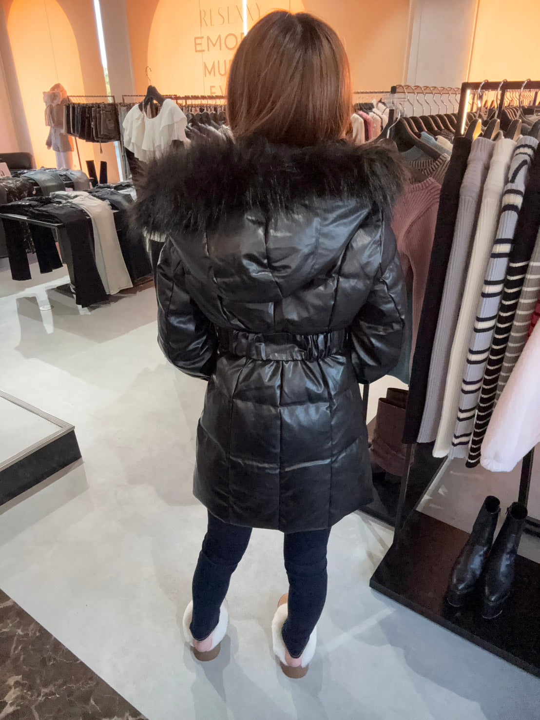 GYDA GDベルト付きフェイクレザーロングダウンコート