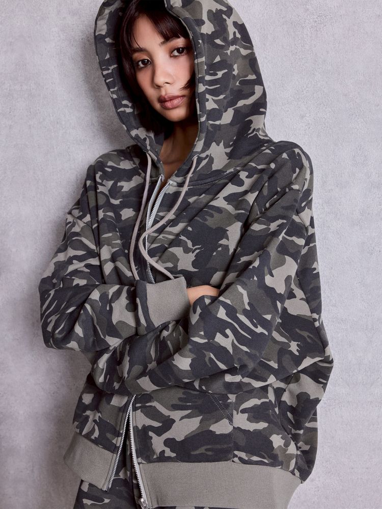 GYDA NEW BACK GYDA ラインストーンラメパーカー