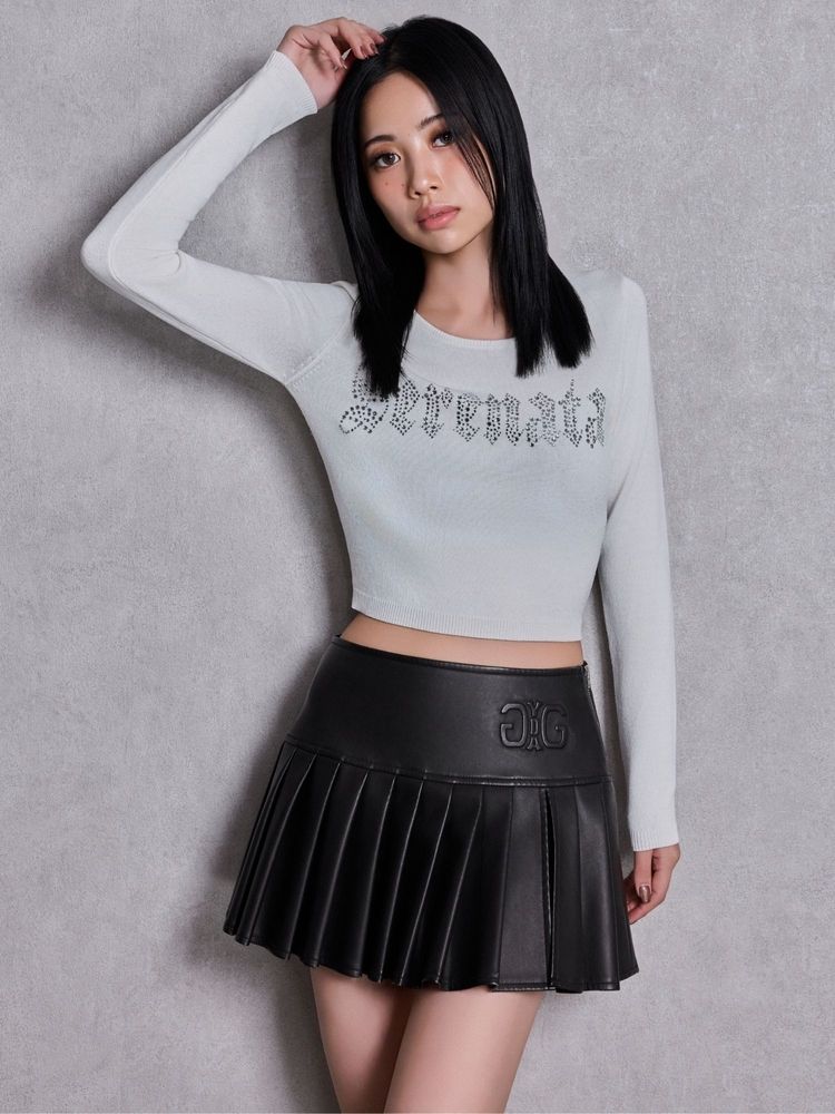 GYDA スリットフェイクレザープリーツスカートライクショートパンツ