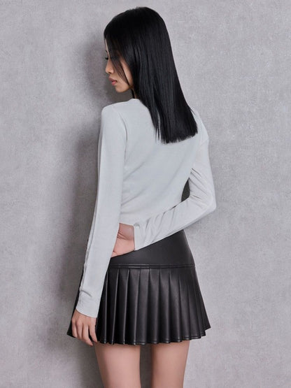 GYDA スリットフェイクレザープリーツスカートライクショートパンツ