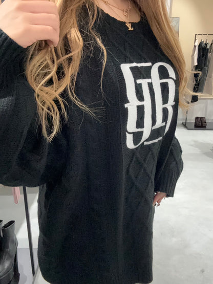 GYDA BIG GYGYロゴ刺繍ケーブルニットトップス