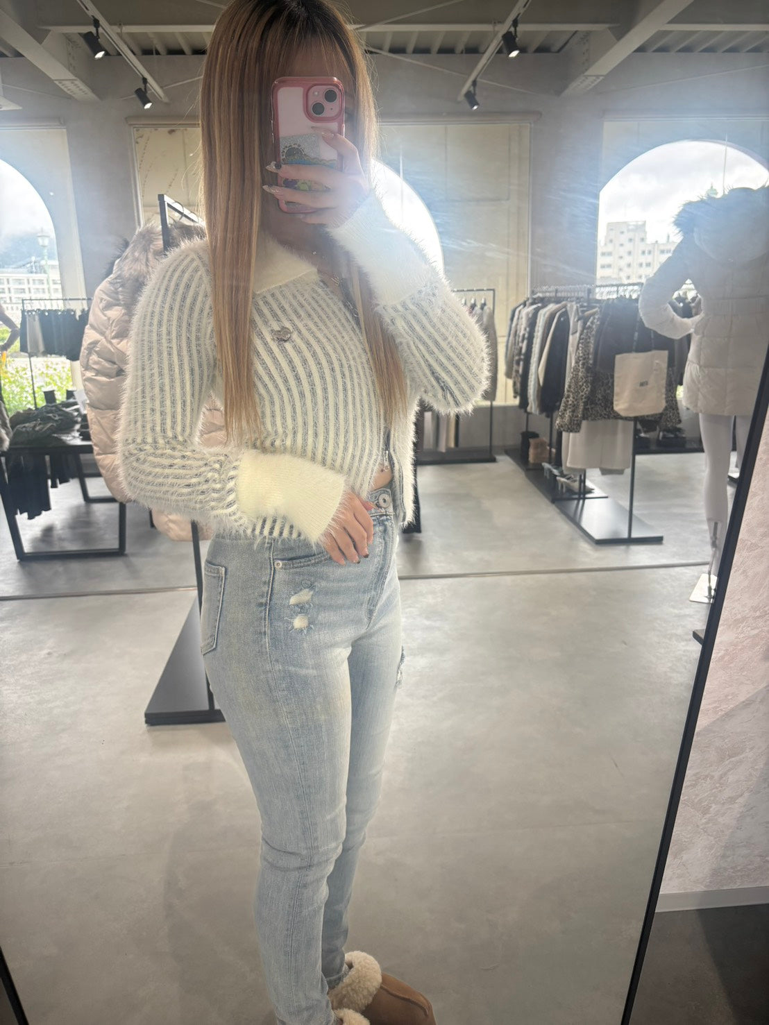 EMODA シャギープレーティングジップトップス