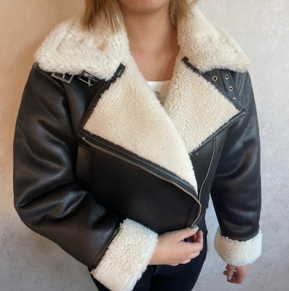 GYDA フェイクスウェードボアショートジャケット